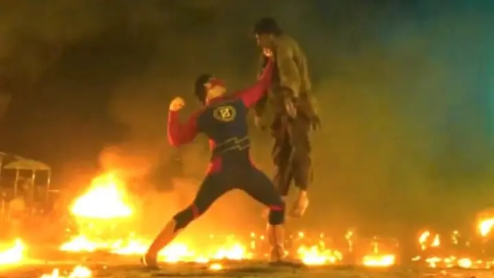 [Remix]Indian superman Krrish fights with the villain|<Krrish>