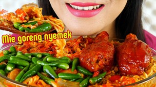 ASMR MIE GORENG NYEMEK PEDAS, AYAM SAUS PEDAS | EATING SOUNDS