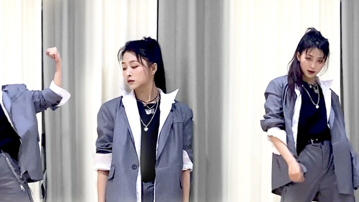 【ซุยนัน】สาวๆ ในชุดสูทเต้นรำไปกับเพลงธีม Youth With You 3 We Rock เข้ามาแล้วให้คะแนนกันได้เลย