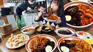 짬짜면의 시초? 이런맛은 처음이에요..😳 고창 특이한 비벼먹는 짬짜면 먹방