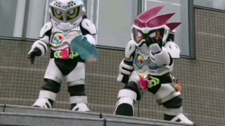 [Kamen Rider exaid] อ้วน = คาวาอิ