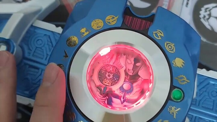 "Is this Ultraman Orb's original power? Then I'll take it!"