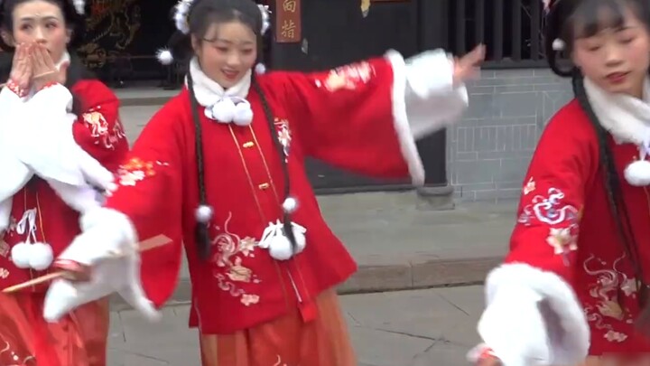 [Lingwu Troupe] Pada Festival Lentera, mari kita pergi berkencan dan mengunjungi lentera~