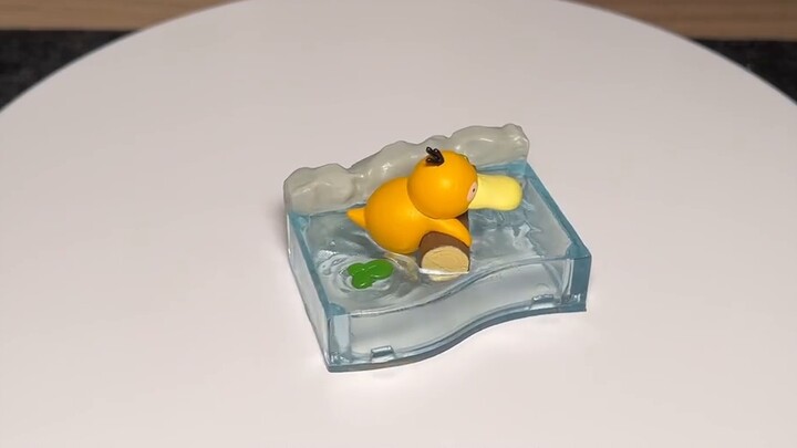 Re-Ment Pokémon miniature scene leisure time, rest in the river sharing