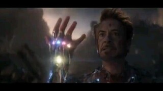 Khán giả vừa cổ vũ vừa khóc trong buổi ra mắt Avengers 4