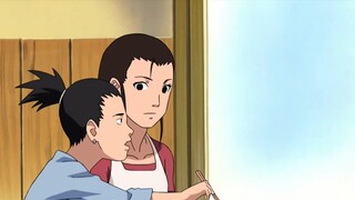 Khi Naruto còn nhỏ, chỉ có Shikamaru và Choji sẵn lòng chơi với cậu.