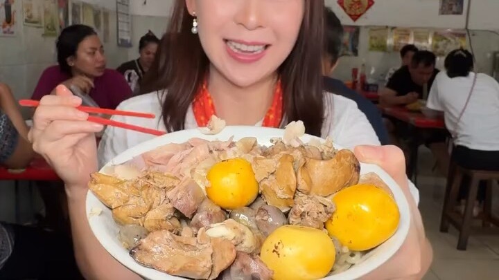 Mie ayam jeroan 70rb. isinya tumpah tumpah