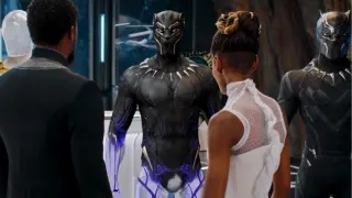 [The sense of oppression from the Black Panther] The charm of the king of Wakanda, this is too hands