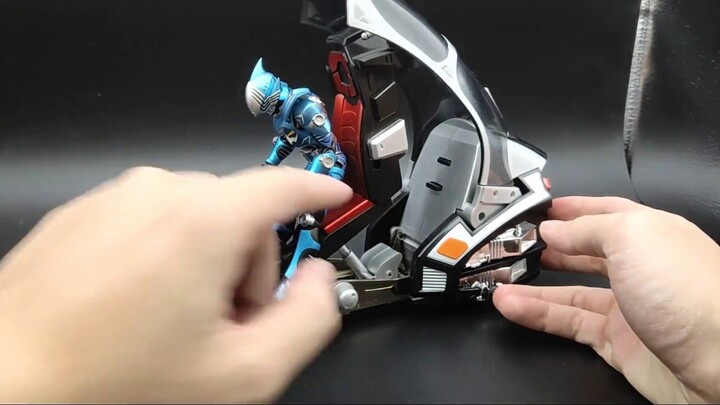 [Mainan Wang Di] Sepeda motor yang dapat digunakan semua orang???Bandai DX Mirror World Motorcycle