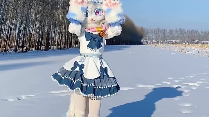 【darling】Jiji comes to the snow again! Haha, so cold, so cold, haha, so cold, uh, uh, so cold, hahah
