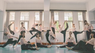 [Graduation Season Music MV] Sichuan Light Industry University Dance Troupe's "Our Song" uses "A Sta