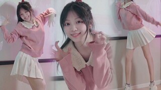 她跳起舞来还是辣么有活力！(*´▽｀*)怎么这么可爱啊！
