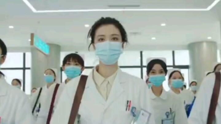 หวาง ชู่ราน | ซู่ฉินคือหมอผู้เฉยเมยที่ช่วยเหลือคนที่กำลังจะตายและผู้บาดเจ็บ! คุณคือดอกไม้ไฟของฉันในโ