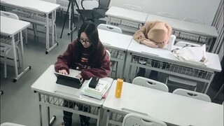 同学这样正常吗……