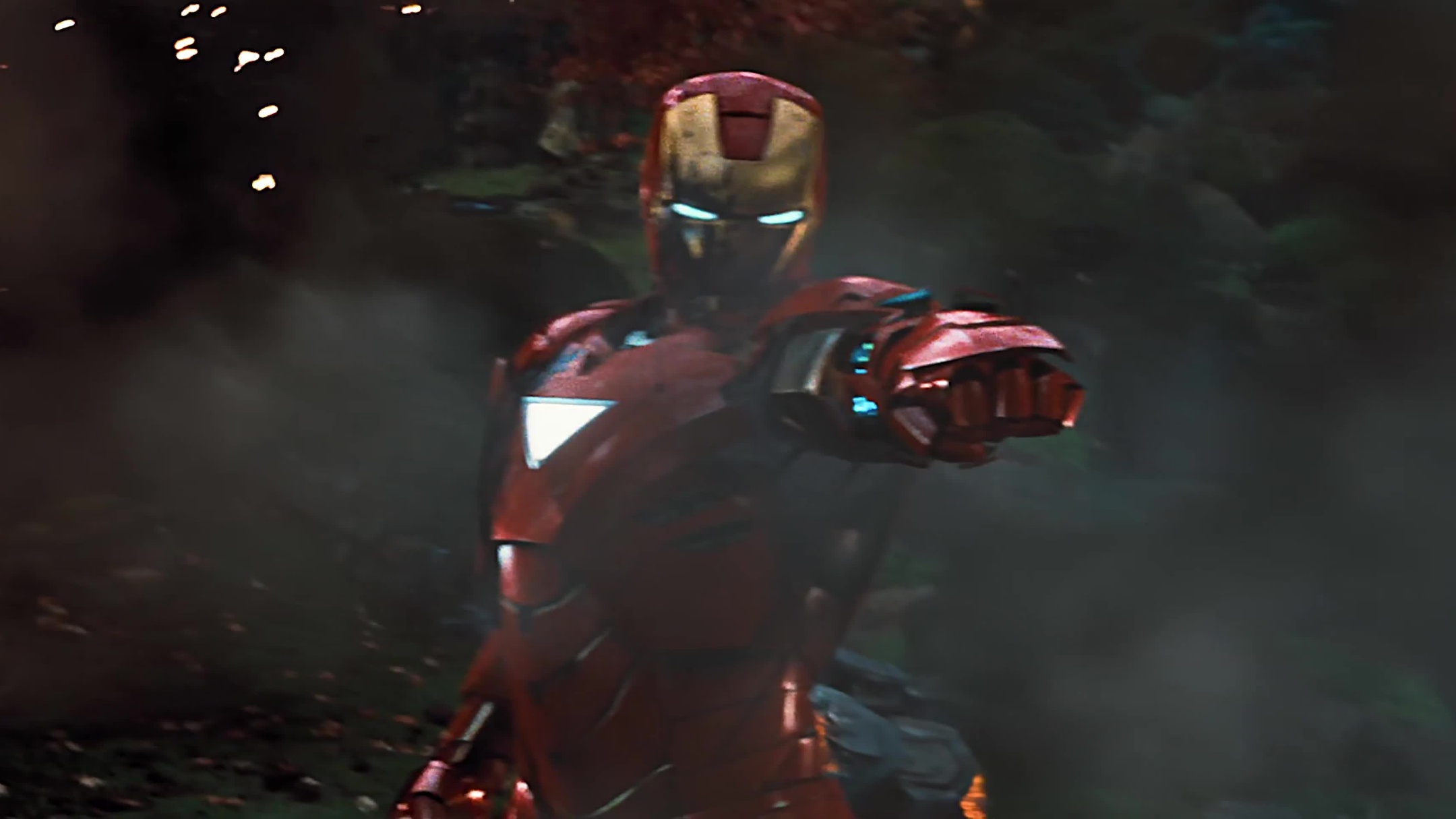 Được chào đón đến với bộ sưu tập Iron Man đầy ấn tượng của chúng tôi, hãy cùng đón nhận Mark 85 - phiên bản cuối cùng của Iron Man dành cho Avengers: Endgame. Anh hùng của chúng ta đã sẵn sàng chiến đấu với những kẻ thù ác độc, và bạn sẽ cảm thấy như mình đang tham gia vào cuộc phiêu lưu đầy kích thích của anh ta khi nhìn vào hình ảnh liên quan đến Mark