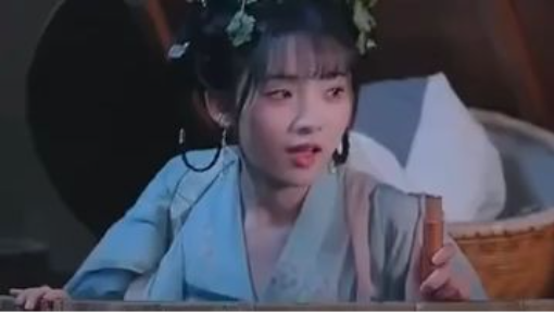 จากตำหนักเย็นสู่ครัวใหม่ เชฟสาวฟื้นชีพ เลี้ยงบุตรฮ่องเต้ พิชิตใจเย็นชาด้วยบะหมี่ชามเดียว