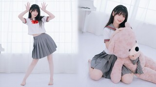 Sailor suit school girl is here, pure and lustful, Yui Aragaki dance gakki dance