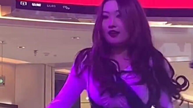 Sastra ibu tiri bersinar menjadi kenyataan! .... Klik untuk menonton ibu seksi Anda menari online