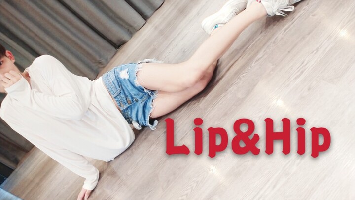 Lip&Hip-Hyuna anak baru menari seksi dan mencium pantat