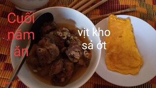 Ăn vịt xào sả ớt - Bữa cơm ở quê nhà