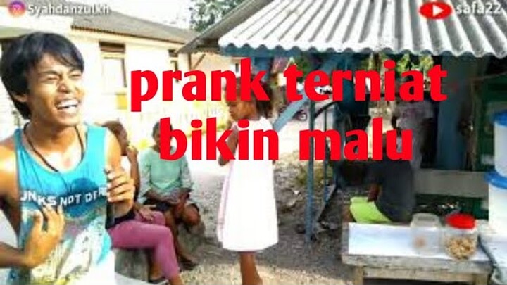 PRANK TERNIAT.. Berjalan Pakai Pempres/Popok.orang -orang bilang saya gila