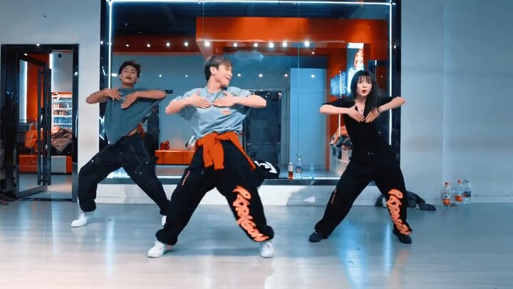 [CUBE Dance Studio] Đã là fan rồi sao không phát cuồng với vũ đạo "Play Me" của #Xiaolong