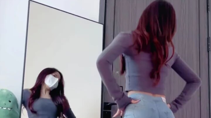 紧身牛仔裤后背摇