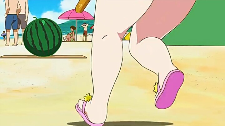 Kangna-chan dễ thương yêu đôi chân mũm mĩm của mình