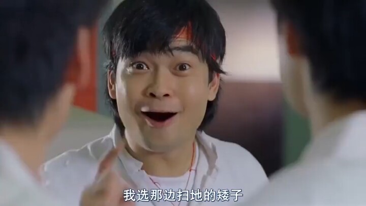 阿福到八两金的拳馆踢馆，被一拳打的口吐白沫