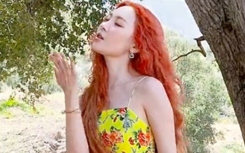 Sister's orange hair is so beautiful! Sunmi's new song Heart Burn summer challenge