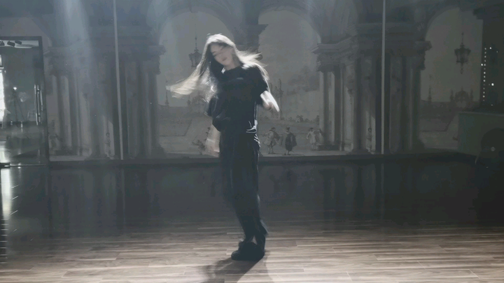 Lee Taemin loves it so much