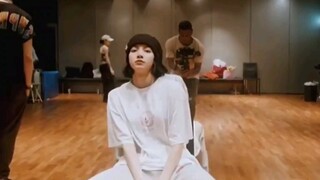 วิดีโอซ้อมเต้นล่าสุดของ LISA | เพลง CityGirls