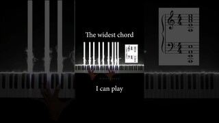 How wide can you play the piano with big hands?