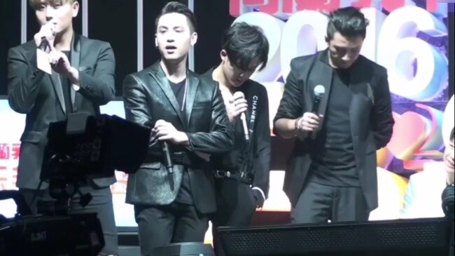 MIC boy band sang a Korean song a cappella for the first time