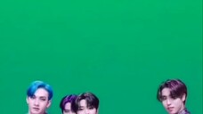 【stray kids reaction】The first batch of videos of passers-by recognizing people in the domestic ente