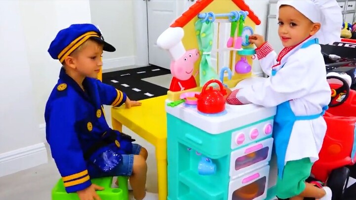 弗拉德（Vlad）和尼基（Niki）玩玩具咖啡馆
