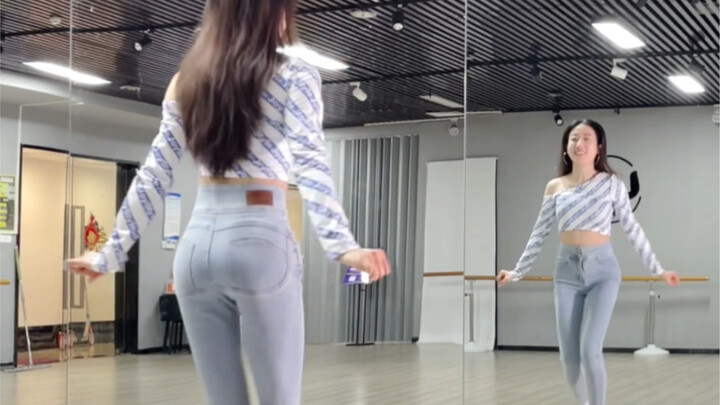 lắc nó Cái này khá dài, chắc chắn là món ăn cho trẻ em, hehe