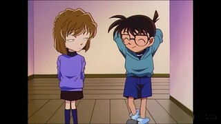 Conan and Ai are very cute and the daily bickering and joking series of Conan and Ai is very delicio