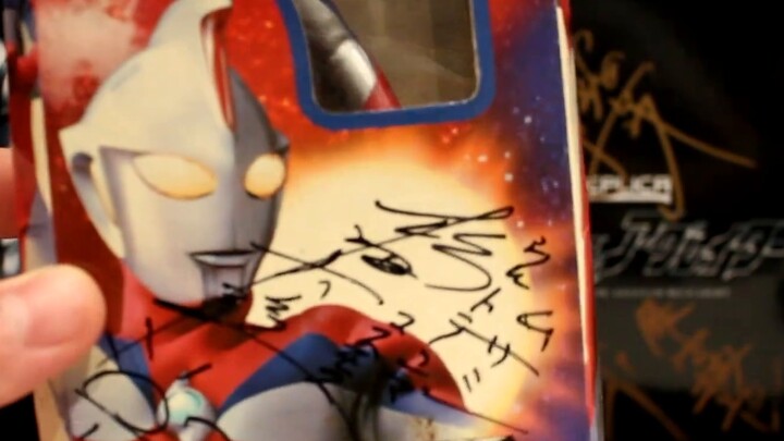 Tsuburaya promotional ambassador, original work 2! I hope you like the Ultraman autographs I have co