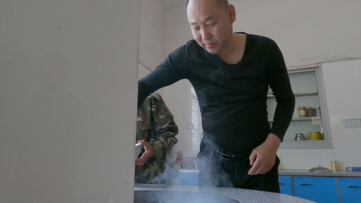 [Real Character 006] Earning 2,500 yuan in 24 hours, but crying behind the scenes!