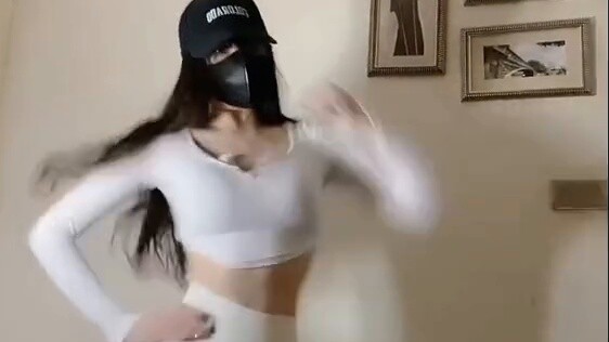 Celana yoga untuk menurunkan berat badan