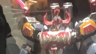 Cú sút thực sự của thần thú lớn Mczord của Dino Power Rangers