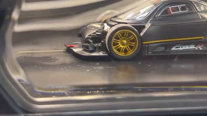 เป็นคนแรกที่จะได้แกะกล่องรถยนต์รุ่นแรกของ AR Beijing Expo: รถยนต์จำลองขนาดเล็ก Pagani Zonda R!