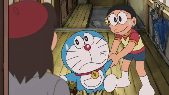 Doraemon : Mesin pegadaian otomatis yang dapat mengubah sesuatu menjadi uang