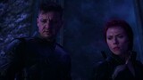 "Mối quan hệ giữa Hawkeye và Black Widow là gì?"