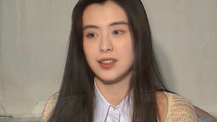 【Joey Wong】“Ternyata gadis manis dan gadis keren adalah dua kata sifat yang berbeda.”