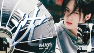 [Long-haired Shen Yi Collection] A paranoid and conceited artist