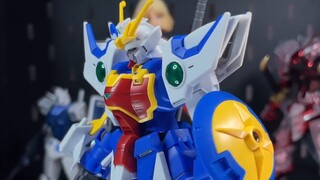 [Model Play Review] A model that can turn its right hand into a dragon head? Bandai HGAC Shenlong Gu