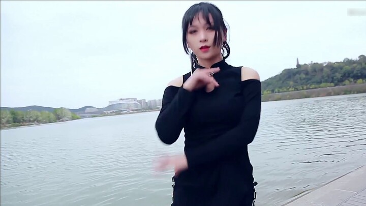 [หยิงเอ๋อ] Stellar❤Marionette❤ ถุงน่องตาข่ายสีดำและส้นสูง สาวออนไลน์ที่เป็นอัมพาตใบหน้า