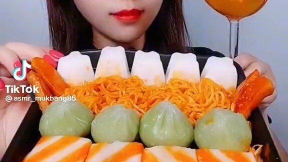 ASMR mukbang😋